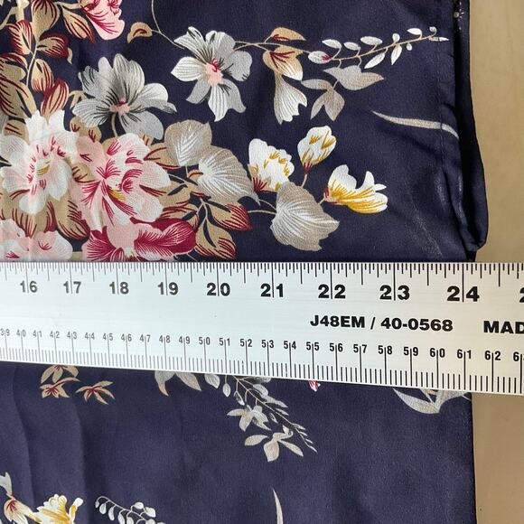 SHEIN Women’s Sleeveless V-neck Semi Sheer Blouse size XL, Floral Blue - Picture 4 of 8